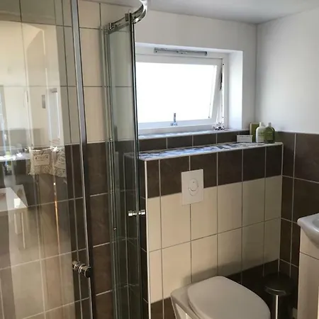 1-rom Sommer - Froya Apartment Satra